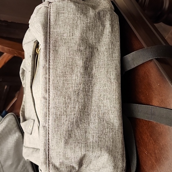 Lovevook Grey 15.6 Laptop bag with charging port - Picture 12 of 14